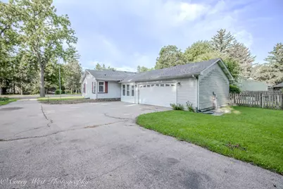 1319 W State Street, Geneva, IL 60134 - Photo 35