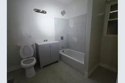 426 N Trumbull Avenue, Chicago, IL 60624 - Photo 17