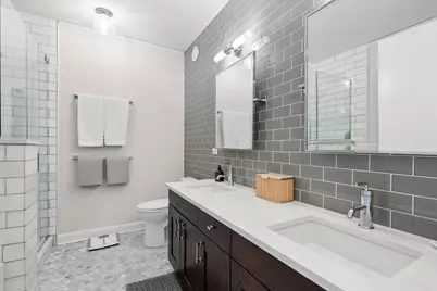 201 N Westshore Drive #2705, Chicago, IL 60601 - Photo 11