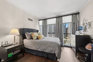 201 N Westshore Dr, Chicago, IL 60601 - Photo 13