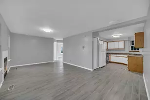 1065 Rockport Dr, Carol Stream, IL 60188 - Photo 5