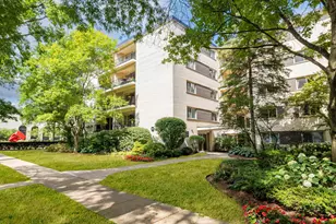 415 Franklin Ave, River Forest, IL 60305 - Photo 1