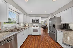 514 Palm Ct, Crystal Lake, IL 60014 - Photo 5