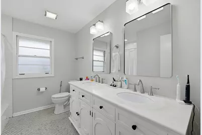 389 Michael John Drive, Park Ridge, IL 60068 - Photo 15