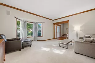 2541 Cheshire Dr, Aurora, IL 60504 - Photo 5
