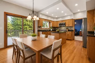 2541 Cheshire Dr, Aurora, IL 60504 - Photo 9