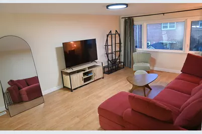 [Address not provided], Niles, IL 60714 - Photo 7