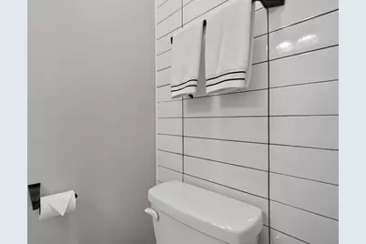 452 W 104th Street, Chicago, IL 60628 - Photo 17