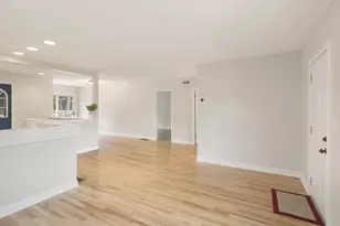 110 E 56th St, Westmont, IL 60559 - Photo 5