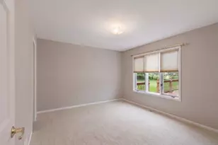 1413 Annie Ln, Libertyville, IL 60048 - Photo 11