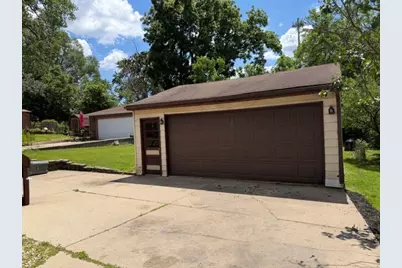 907 Houston Avenue, Elgin, IL 60120 - Photo 9