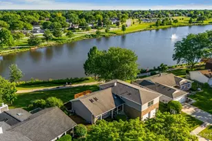 1341 W Sturbridge Dr, Hoffman Estates, IL 60192 - Photo 39