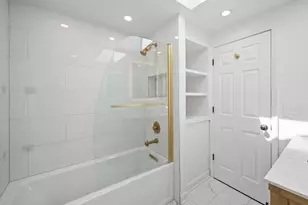 600 S Springinsguth Rd, Schaumburg, IL 60193 - Photo 29