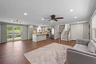 600 S Springinsguth Rd, Schaumburg, IL 60193 - Photo 11