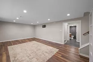 600 S Springinsguth Rd, Schaumburg, IL 60193 - Photo 17
