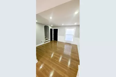 8822 S Kenwood Avenue, Chicago, IL 60619 - Photo 5