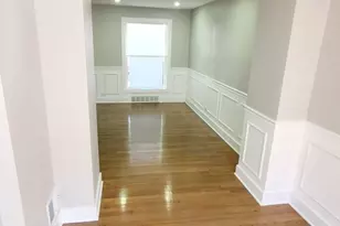 8822 S Kenwood Ave, Chicago, IL 60619 - Photo 7