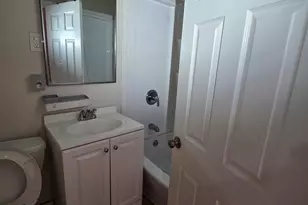 5750 W 65th St, Chicago, IL 60638 - Photo 9