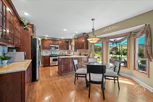 25W185 Setauket Ave, Naperville, IL 60540 - Photo 5