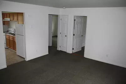 304 Wilshire Drive, Sandwich, IL 60548 - Photo 3