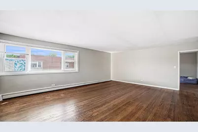 2411 W Balmoral Avenue #3B, Chicago, IL 60625 - Photo 11