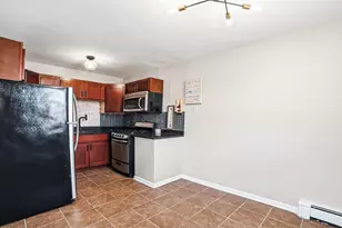 2411 W Balmoral Ave, Chicago, IL 60625 - Photo 13