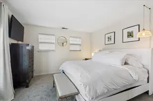 667 W Division St, Chicago, IL 60610 - Photo 11
