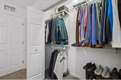 667 W Division Street #3C, Chicago, IL 60610 - Photo 19