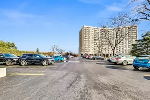40 N Tower Rd, Oak Brook, IL 60523 - Photo 31