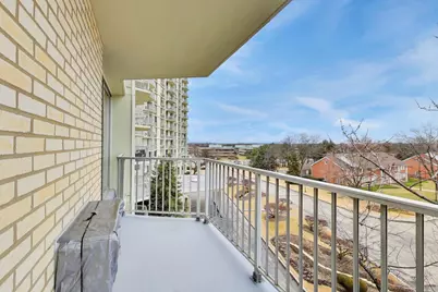 40 N Tower Road #4F, Oak Brook, IL 60523 - Photo 17