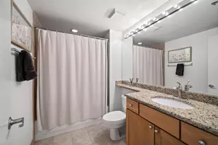 758 N Larrabee St, Chicago, IL 60654 - Photo 9