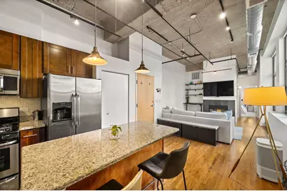758 N Larrabee Street #628, Chicago, IL 60654 - Photo 7