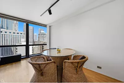 910 N Lake Shore Drive #2518, Chicago, IL 60611 - Photo 5