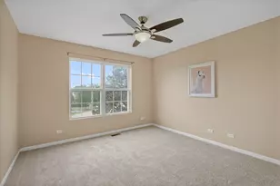 896 Cherry Creek Dr, Grayslake, IL 60030 - Photo 17