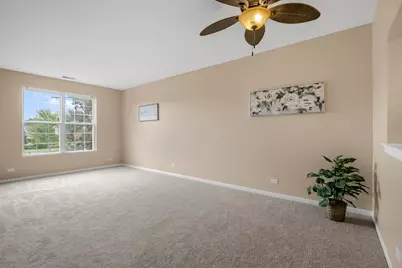 896 Cherry Creek Drive, Grayslake, IL 60030 - Photo 9