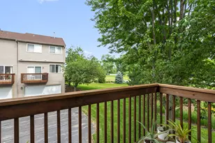 896 Cherry Creek Dr, Grayslake, IL 60030 - Photo 21