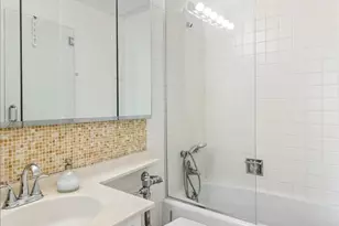 777 N Michigan Ave, Chicago, IL 60611 - Photo 15