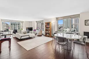 777 N Michigan Ave, Chicago, IL 60611 - Photo 3