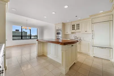 180 E Pearson Street #3707, Chicago, IL 60611 - Photo 11