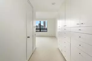 180 E Pearson St, Chicago, IL 60611 - Photo 21