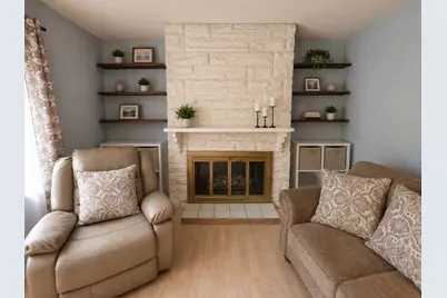 23W563 Woodworth Place, Roselle, IL 60172 - Photo 9