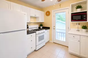 23W563 Woodworth Pl, Roselle, IL 60172 - Photo 19