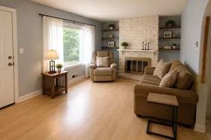 23W563 Woodworth Pl, Roselle, IL 60172 - Photo 5
