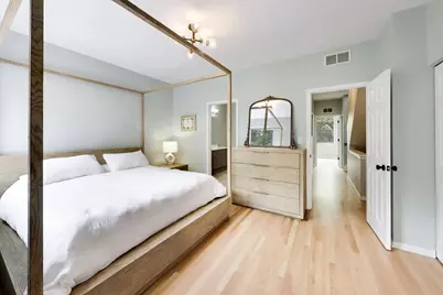 232 W Scott Street, Chicago, IL 60610 - Photo 13