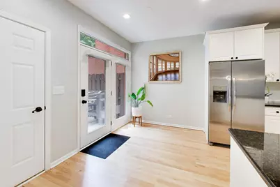 232 W Scott Street, Chicago, IL 60610 - Photo 9