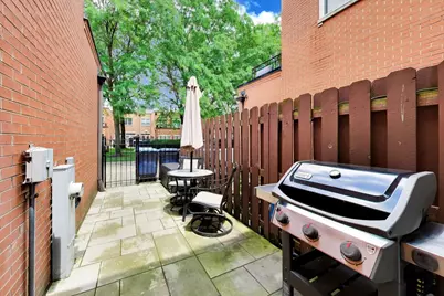232 W Scott Street, Chicago, IL 60610 - Photo 35