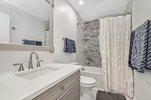 2017 N Lincoln Ave, Chicago, IL 60614 - Photo 9