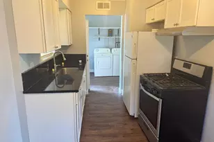 28 W Willow St, Lombard, IL 60148 - Photo 11