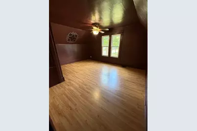 916 Pleasant Street, Dekalb, IL 60115 - Photo 13