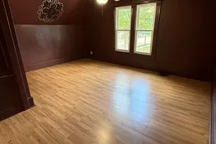 916 Pleasant St, Dekalb, IL 60115 - Photo 13